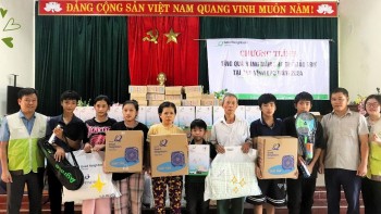 GNI Distributes Annual Gifts to Over 2,100 Sponsored Children in Thanh Hoa