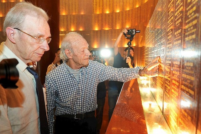 Vietnam Honors Swiss Protestors Who Raised Vietnamese Flag Atop Notre Dame Cathedral