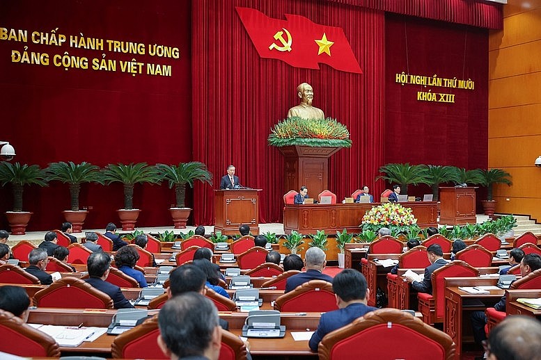 Vietnam Steadily Enters Era of Nation's Rise: Addressing Challenges and Opportunities