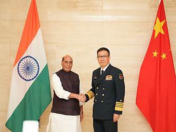 Defence Minister Rajnath Singh and Chinese Defence Minister, Admiral Dong Jun (Photo/Ministry of Defence)