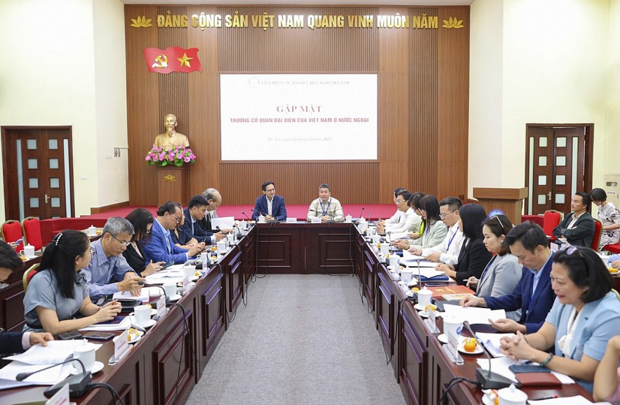 VUFO and Vietnamese Representative agencies abroad Strengthening coordination