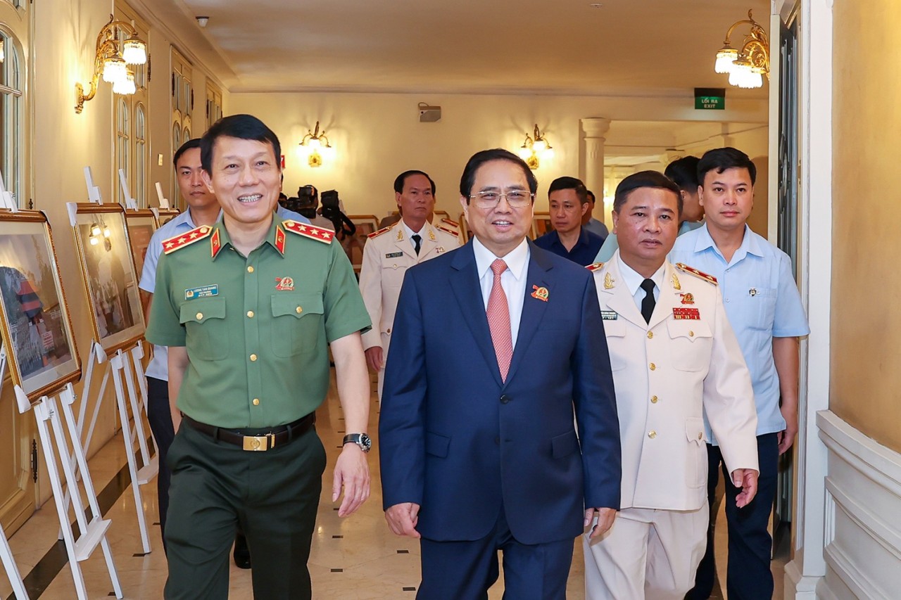 Strengthening Party's Leadership to Safeguard National Security Amid International Integration (Part 1)