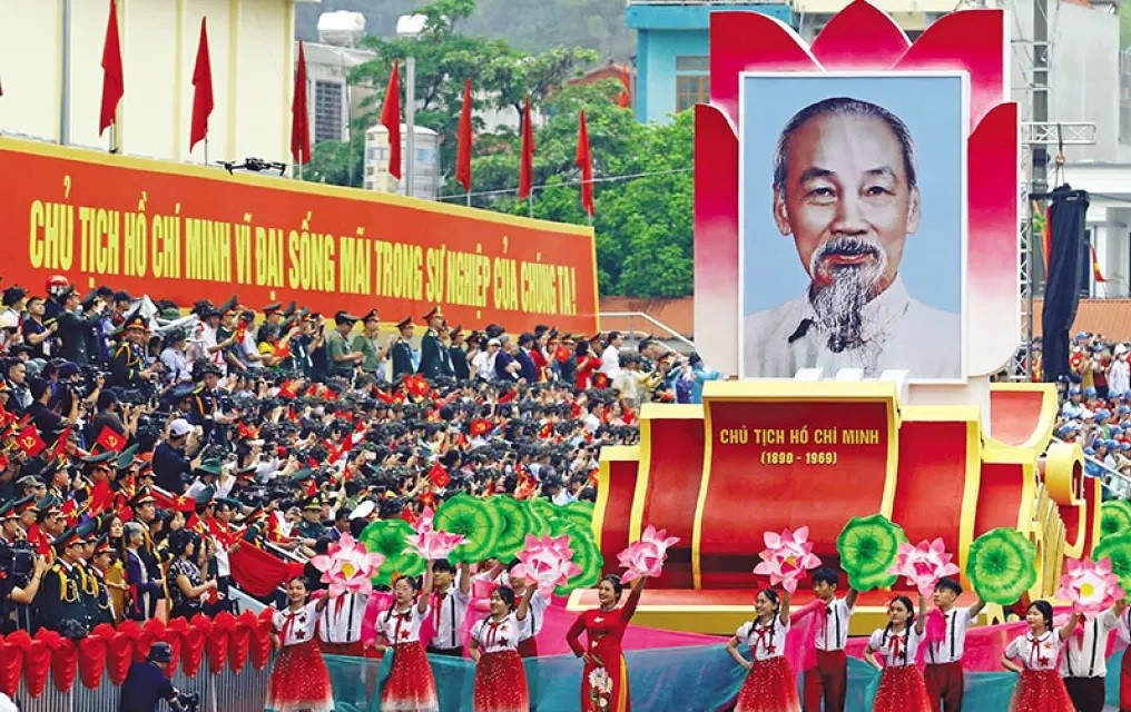 Vietnam Steadily Enters Era of Nation's Rise: The Way Forward