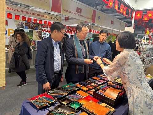 Vietnam's Handicrafts Impress European Markets