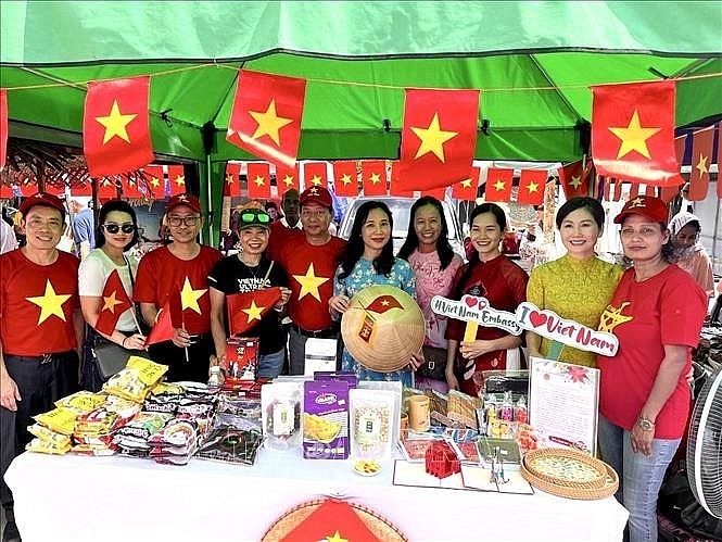 A Vietnamese booth at 2024 Cultural Festival in Colombo (Photo: VNA)