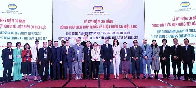 A ceremony to celebrate the 30th anniversary of the entry into force of the 1982 United Nations Convention on the Law of the Sea (UNCLOS 1982), Ha Noi, December 10, 2024 - Photo: The Ministry of Foreign Affairs.