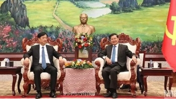 Vietnam News Today (Dec. 12): Vietnam Strongly Supports Laos' Renovation Efforts