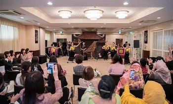 Vietnamese Culture Showcased to International Friends in Japan