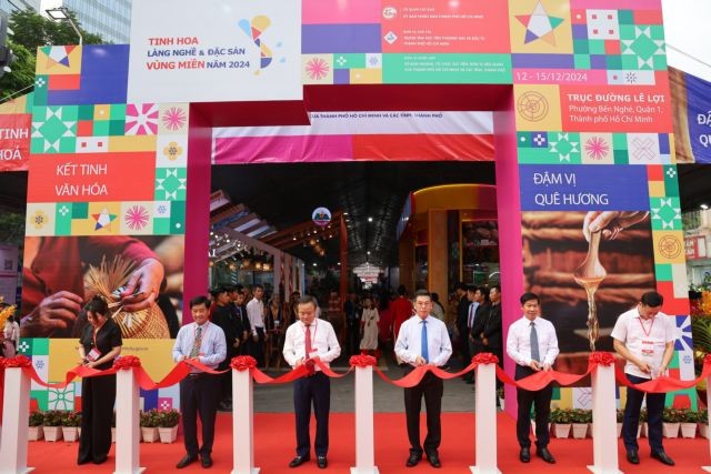 Traditional Craft Village Treasures and Regional Delicacies Shine at HCM City Expo