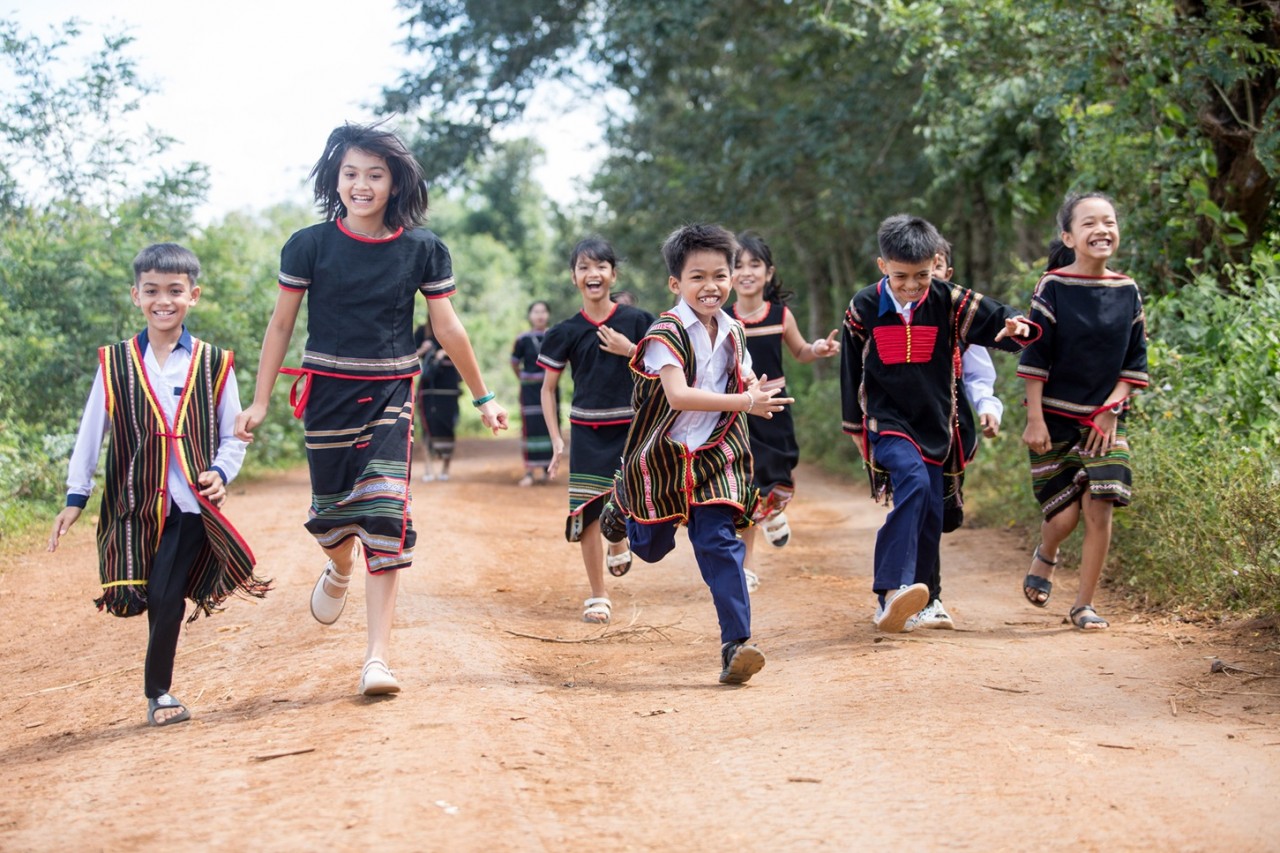 Save the Children’s 35-year Journey in Vietnam: Continuously evolving and growing for the benefit of Vietnamese children