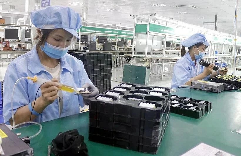 Illustrative image. Oxford Economics forecast Vietnam’s gross domestic product (GDP) growth will reach 6.7% this year and 6.5% next year, driven by a strong manufacturing sector and a rapid recovery in domestic demand. (Photo: VNA)