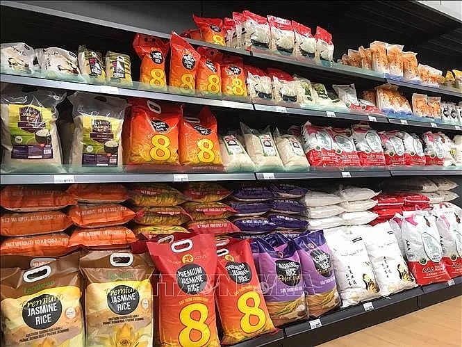 Vietnamese rice products are sold at a supermarket in the UK. (Photo: VNA)