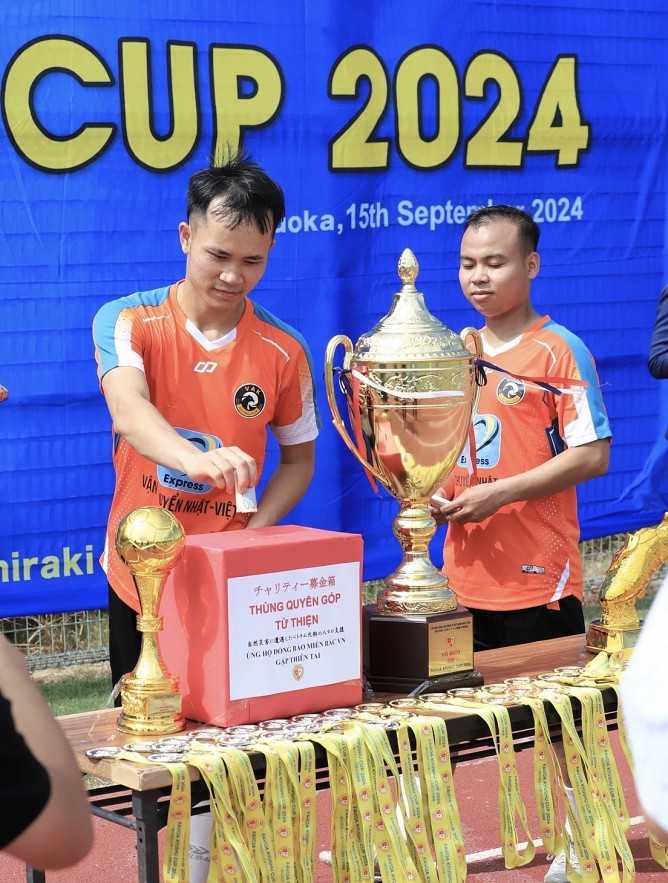 Viet Communities Organize Fund Raising Football Tournaments in Japan