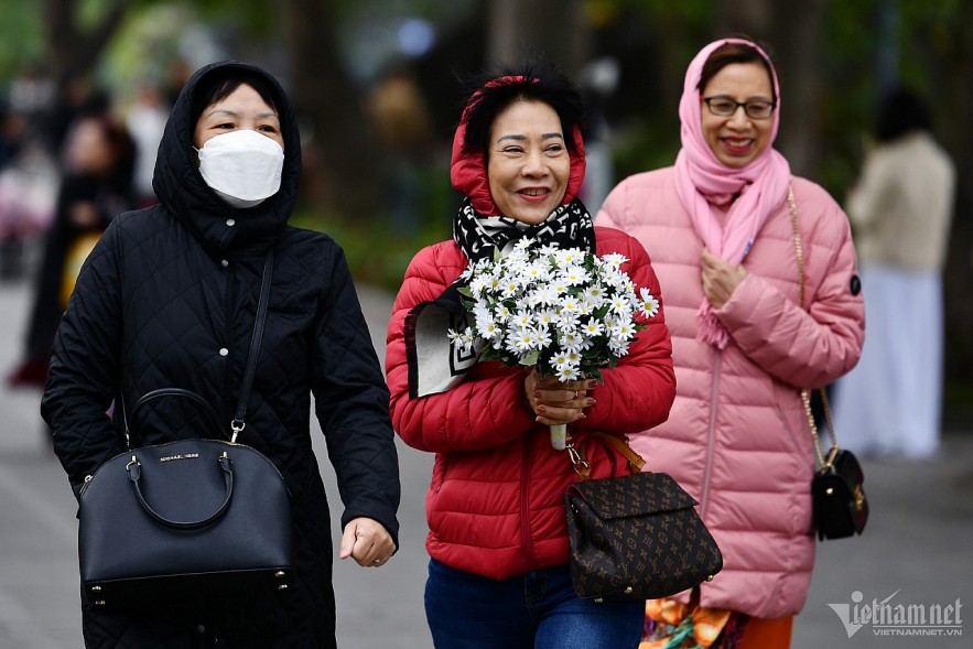 Northern Vietnam braces for intense cold weather, with some areas experiencing freezing temperatures. (Photo: Nam Khanh)