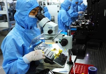 Vietnam News Today (Jan. 4): Vietnam Set to Become Regional Manufacturing Tech Hub This Year