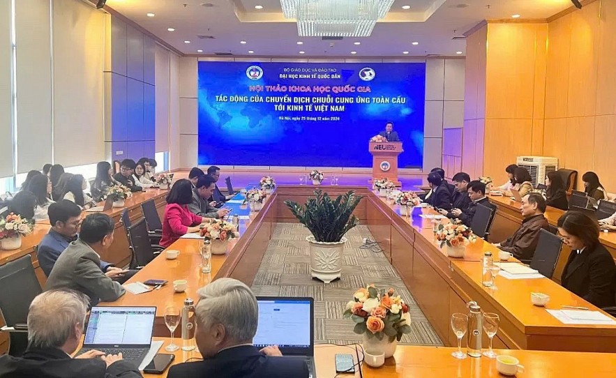 The workshop highlighted the importance of Vietnam seizing the opportunities arising from the global supply chain realignment. Image: QL