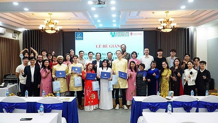 Vietnamese Language and Culture Introduced to the World