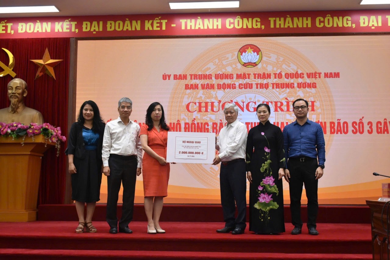 Overseas Vietnamese: Outstanding achievements in 2024