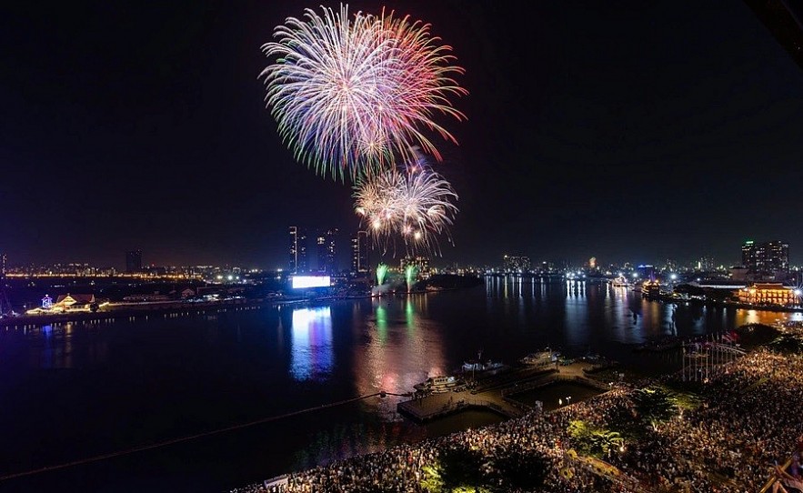 Vietnamese Across Nation Welcome Year of the Snake