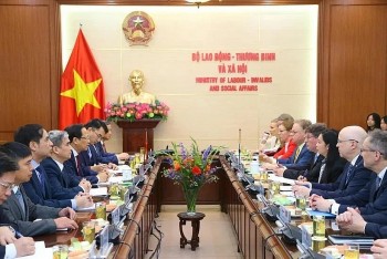 Vietnam, Finland Ink Deal on Labor Mobility
