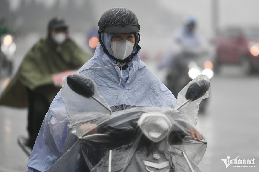 Foggy and drizzly weather is returning to northern Vietnam as the cold front weakens. (Photo: Minh Hien)