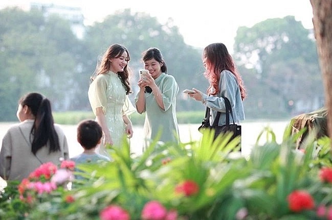 Vietnam gains highest-ever place in global happiness ranking (Photo: laodong.vn)