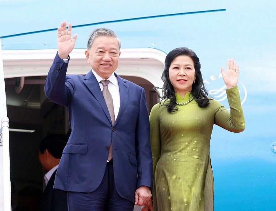 Vietnamese Party General Secretary To Lam and his spouse. Vietnamese Party General Secretary To Lam and his spouse.