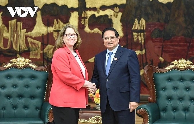 Prime Minister Pham Minh Chinh and USCC Chair Reva Price