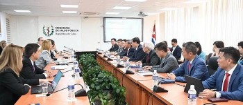 Vietnam, Cuba to Boost Cooperation in Health Sector