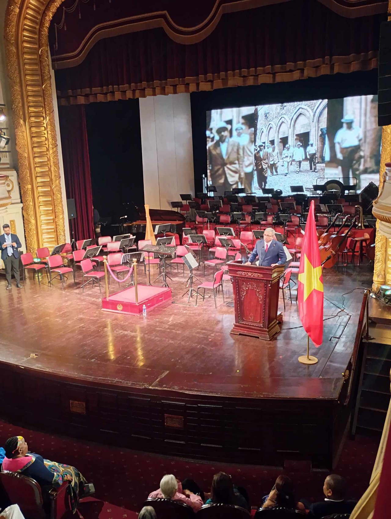 Concert In Hanoi Highlights Vietnam - Azerbaijan Ties