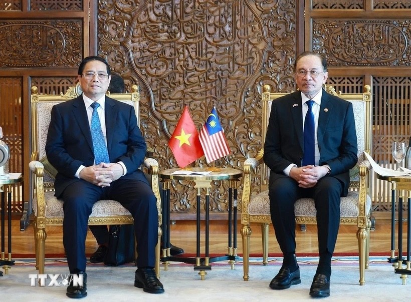 Vietnam News Today (May 31): Vietnam Strongly Supports Laos’s National Development