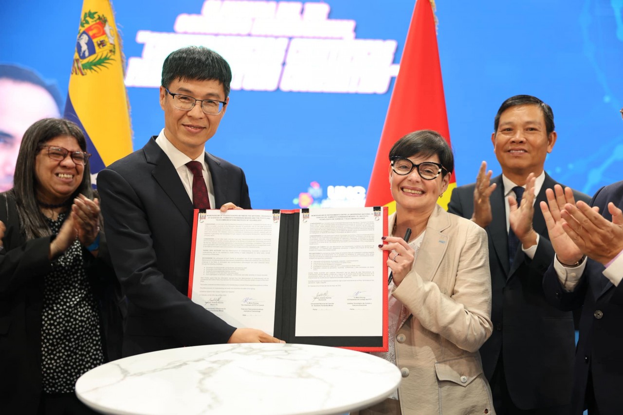 Venezuela Seeks Vietnam’s Expertise in Science and Technology
