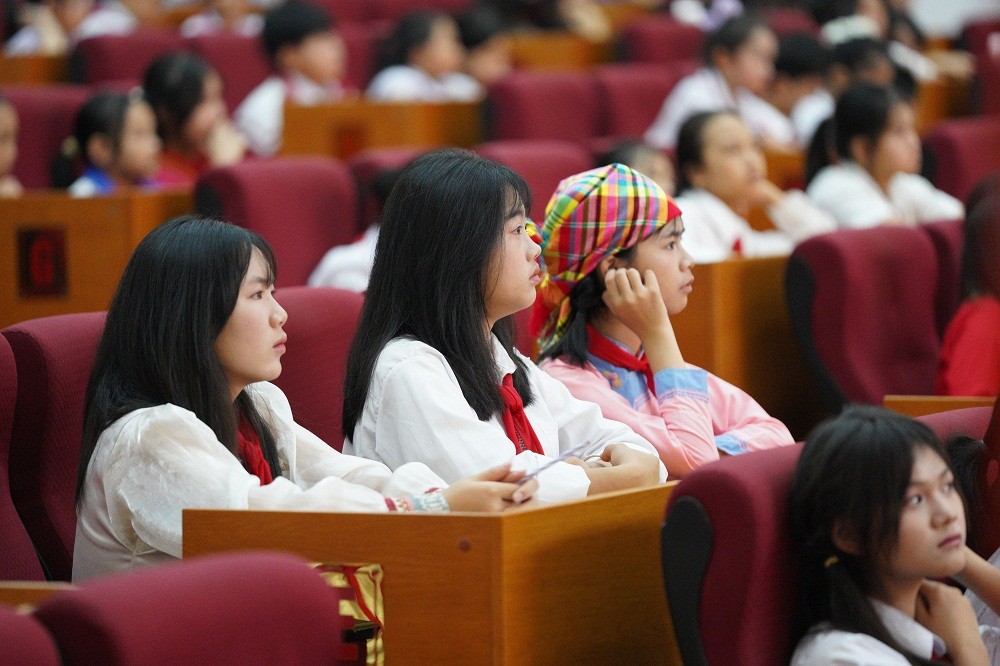 Lai Chau National Assembly, People's Council Delegates Hold Dialogue with Children