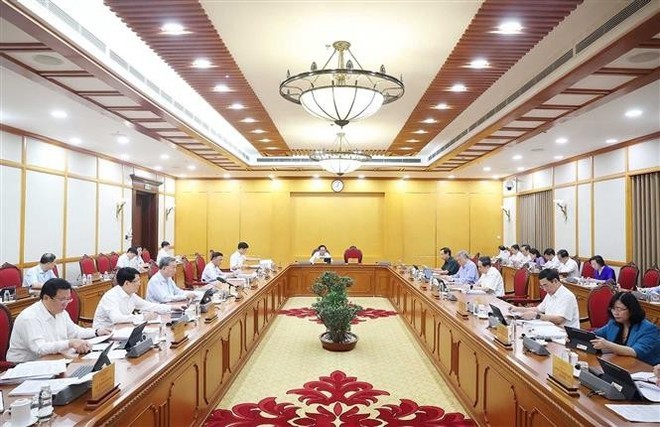Vietnam News Today (Jun. 7): Prime Minister works with Estonian firms to accelerate projects in Vietnam