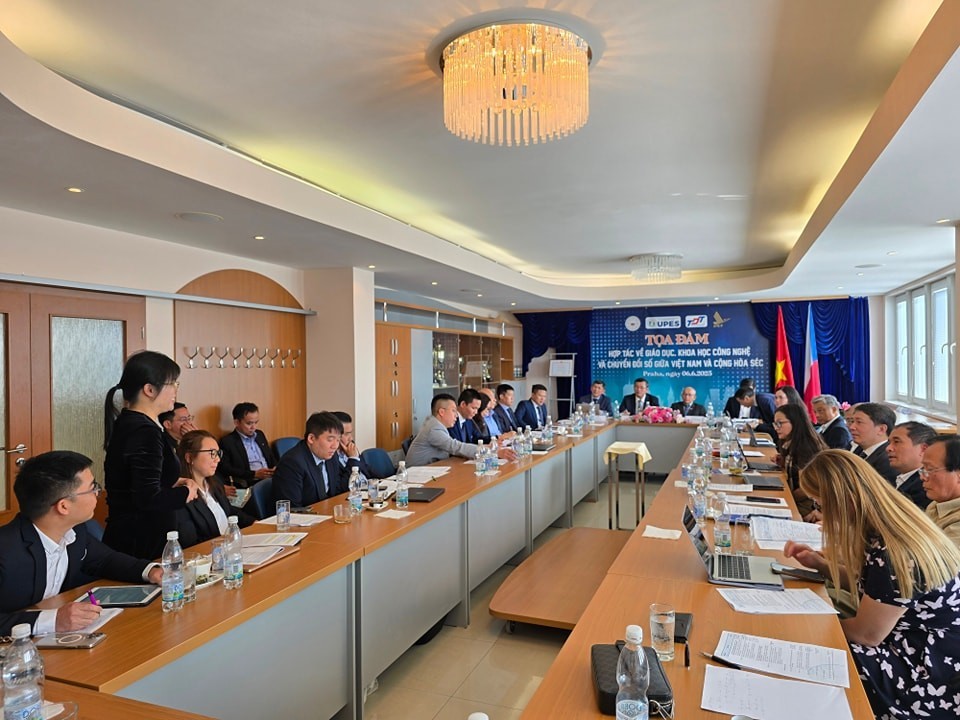 Seminar on “Cooperation in Education, Science, Technology, and Digital Transformation.” (Photo: Union of Vietnamese Associations in the Czech Republic)
