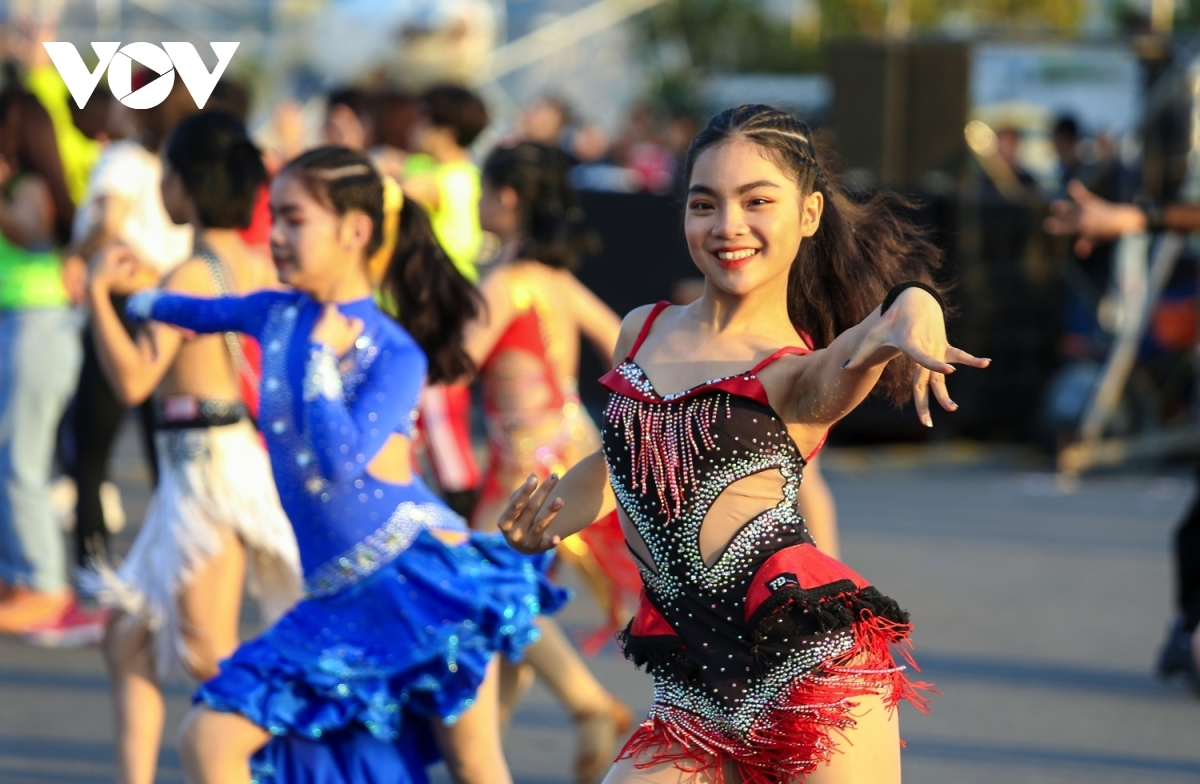 Winter carnival excites crowds in Quang Ninh province