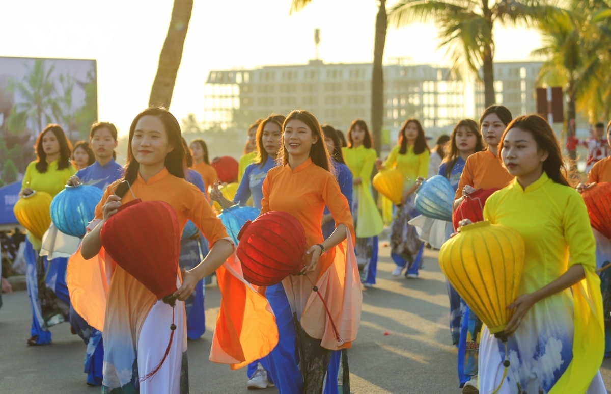 Winter carnival excites crowds in Quang Ninh province