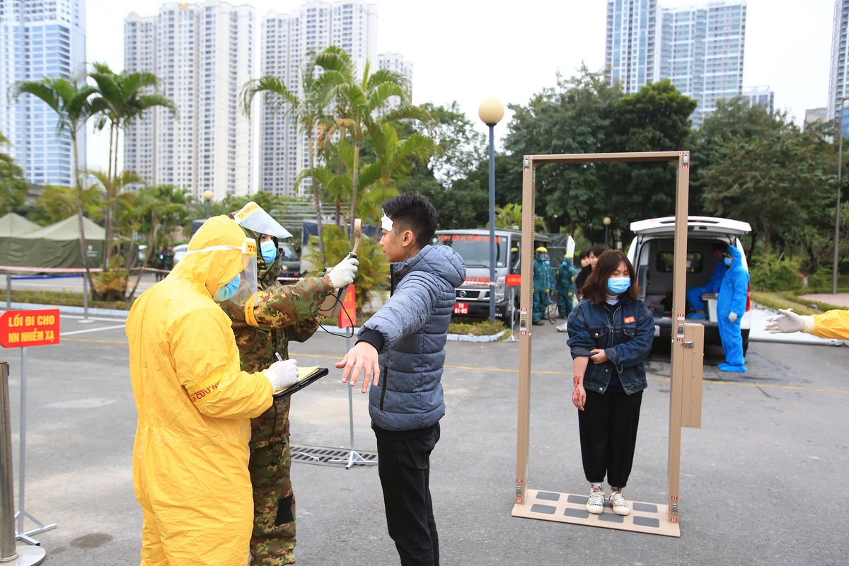 Medical forces conduct drill to serve 13th National Party Congress