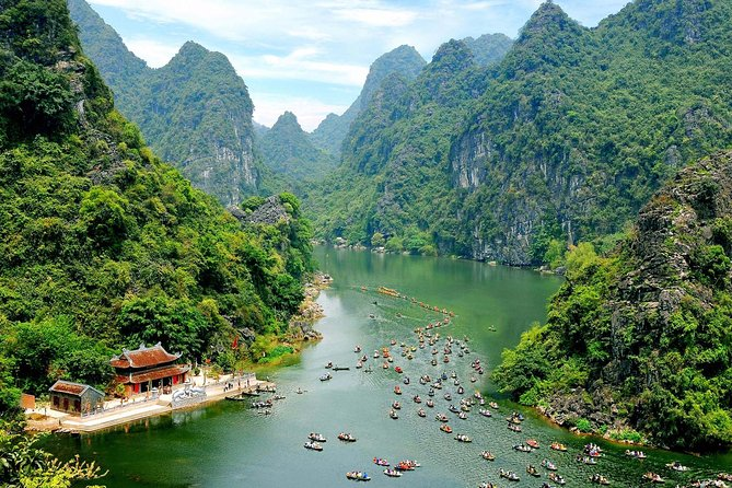 phong nha hoi an ninh binh among most hospitable destinations