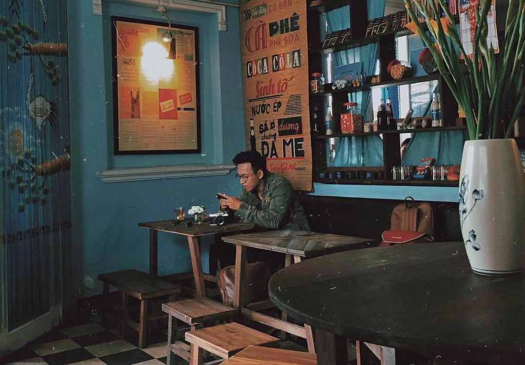 Cafes with retro decorations for nostalgia-seekers in Saigon