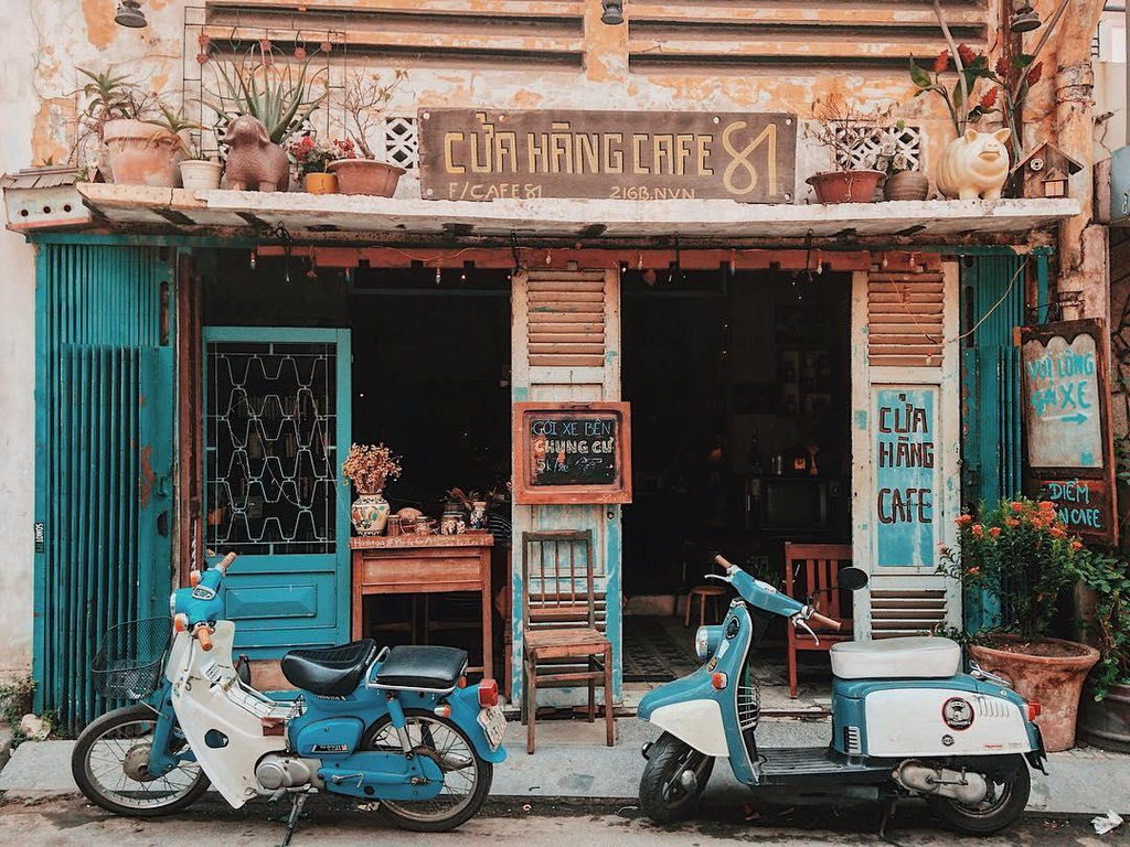 Cafes with retro decorations for nostalgia-seekers in Saigon