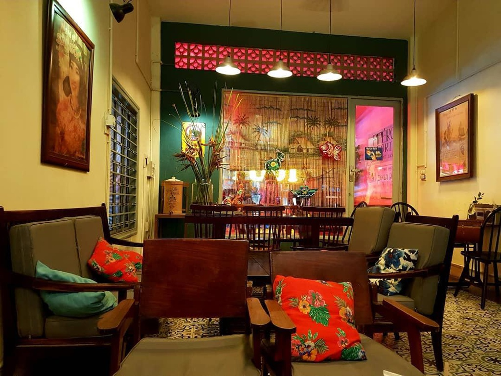 cafes with retro decorations for nostalgia seekers in saigon
