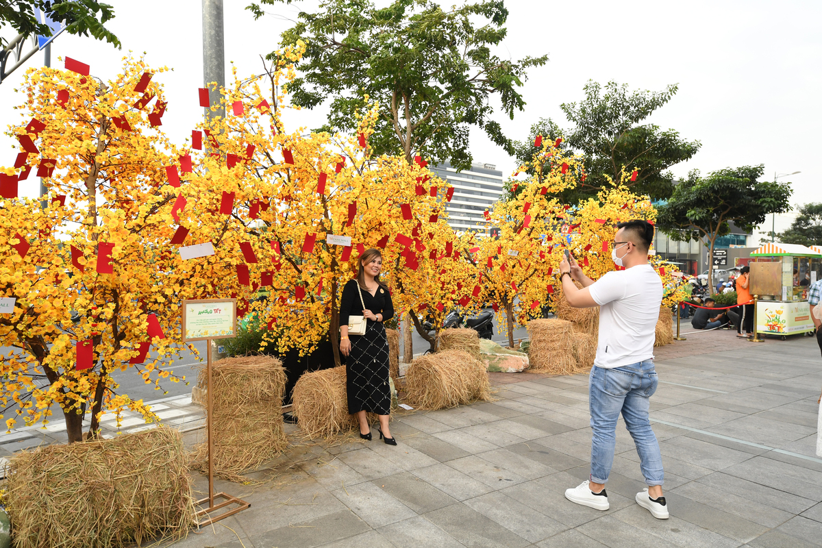 Vietnamese rural villages replicated at Menas Mall Saigon Airport