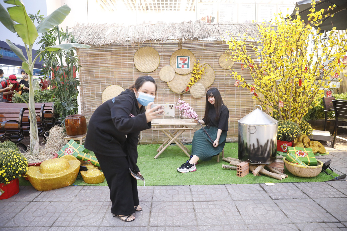 Vietnamese rural villages replicated at Menas Mall Saigon Airport