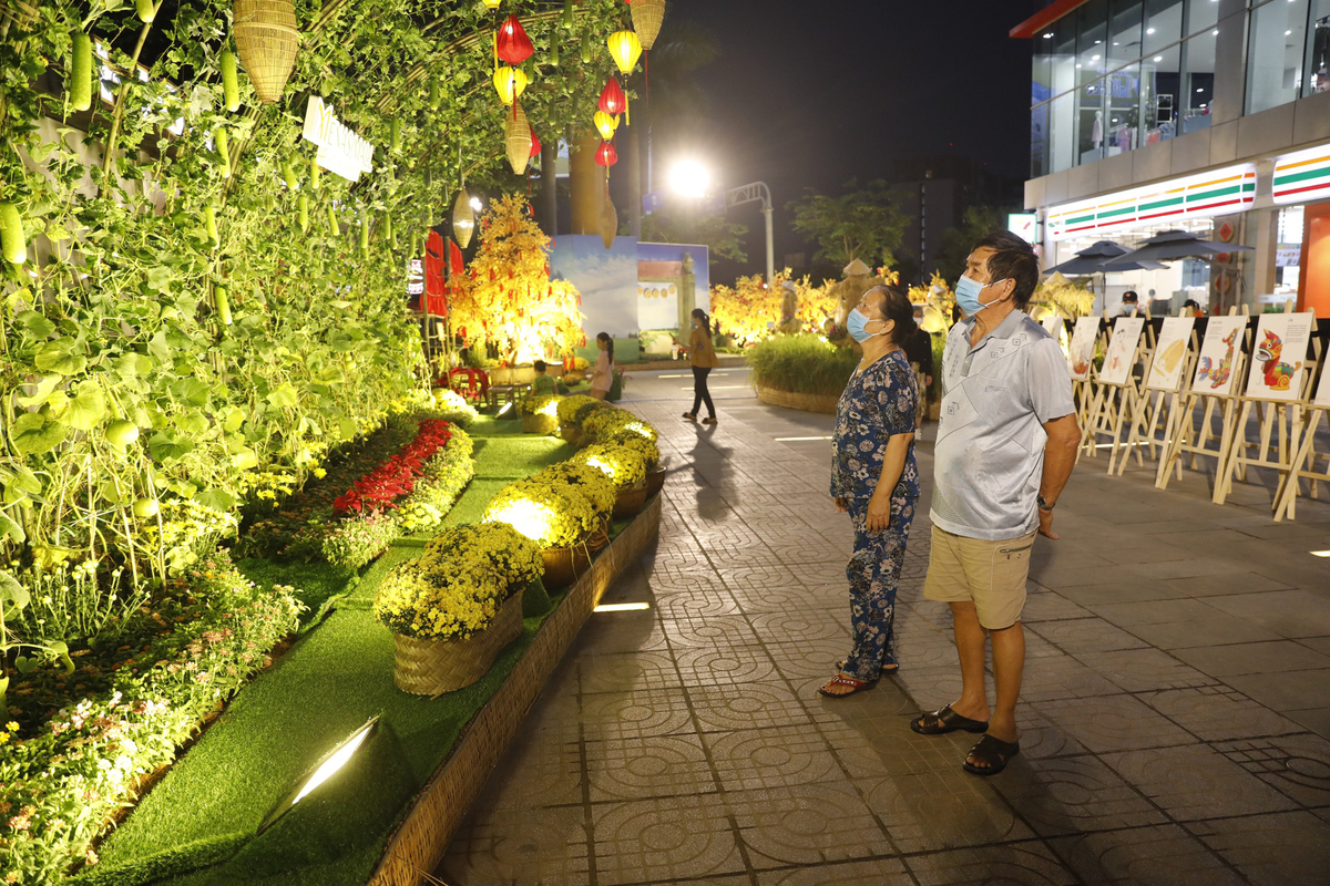 Vietnamese rural villages replicated at Menas Mall Saigon Airport