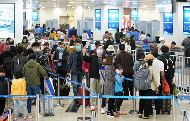 Hanoi's Noi Bai International Airport proposes to test Covid-19 for 3200 staff