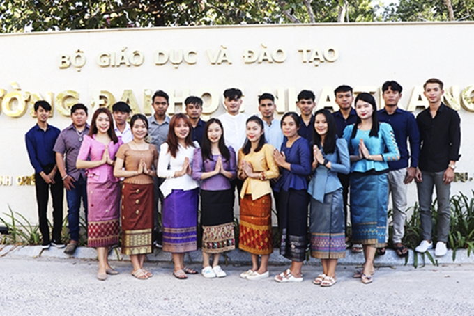 Khanh Hoa organizes activities welcoming Tet holiday for international students