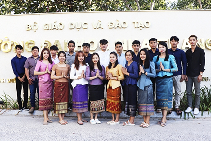 khanh hoa organizes activities welcoming tet holiday for international students