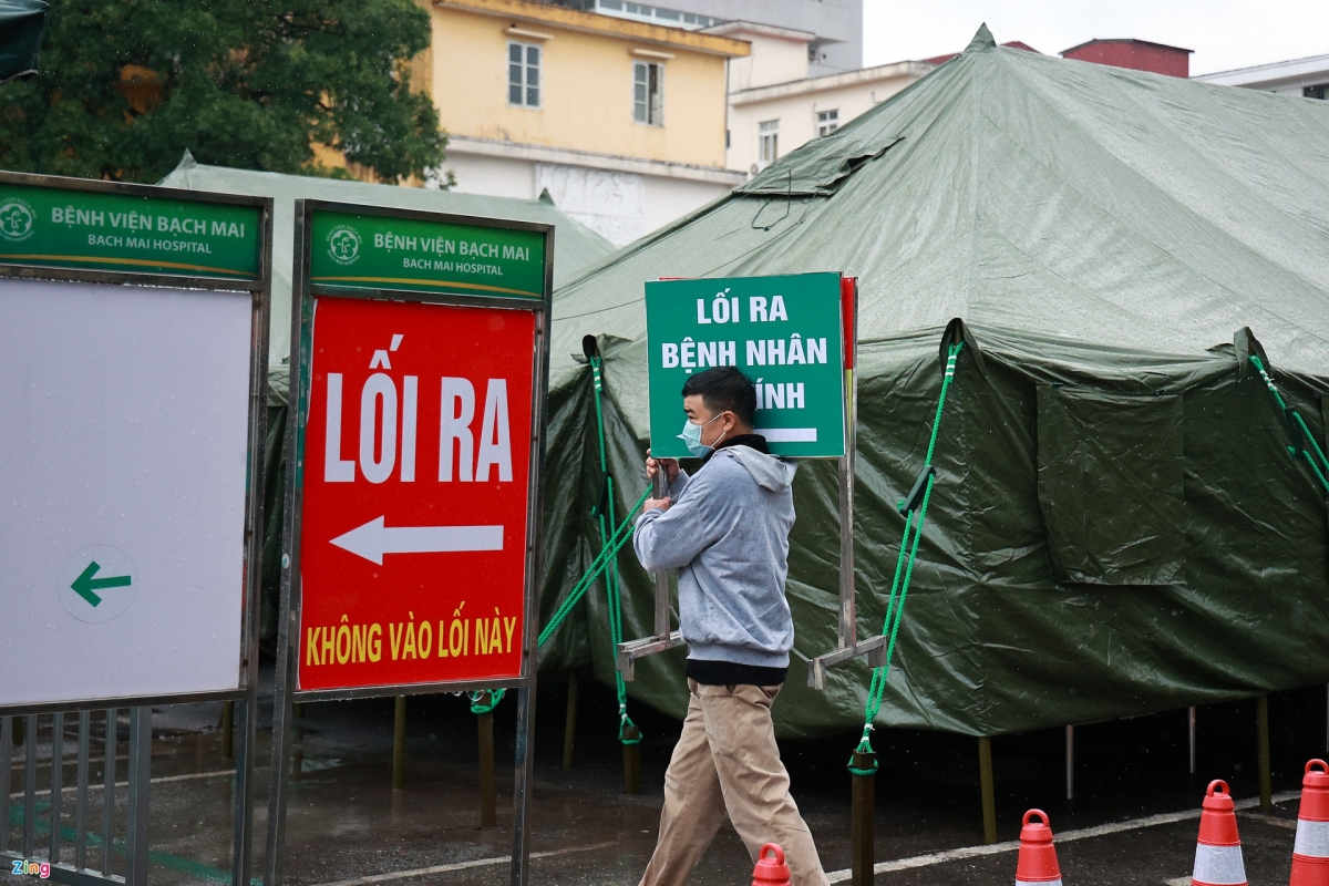 Covid-19 field hospital established in only four hours in Hanoi