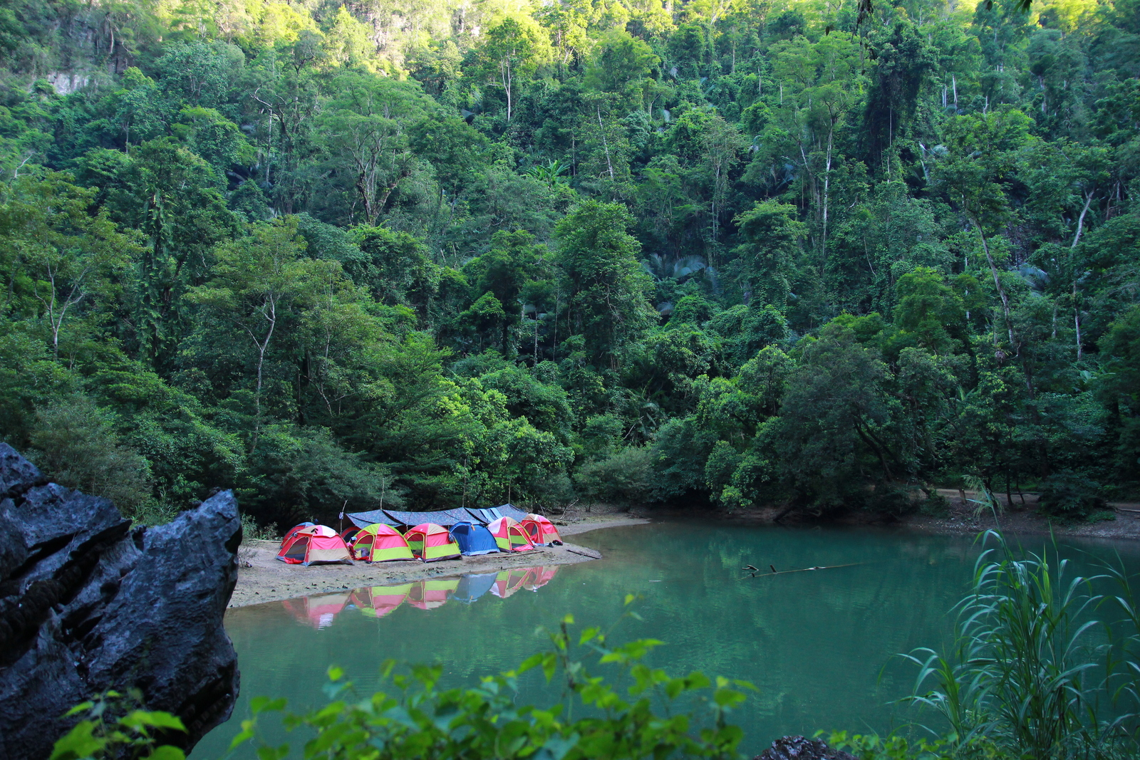 Vietnam's Phong Nha-Ke Bang among world's 25 best national parks